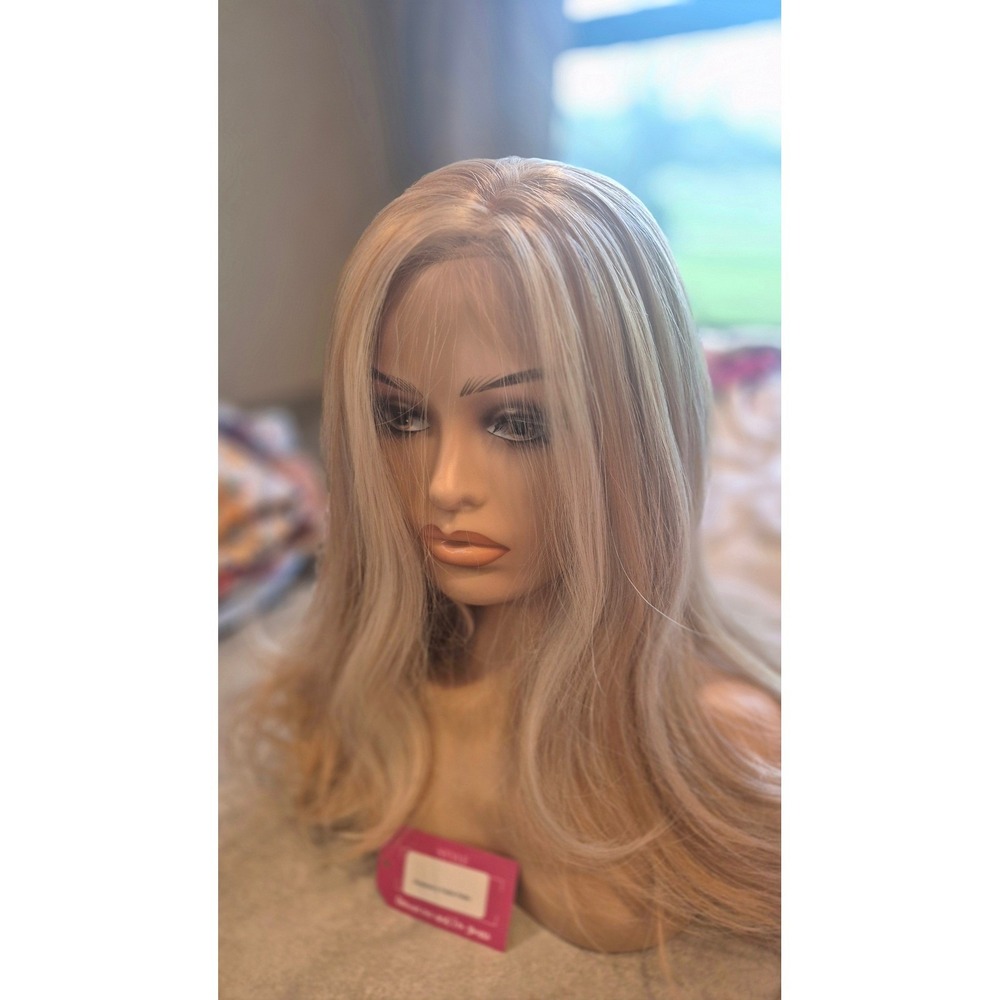 Chelsey Smith Strawberry Fields Petite Lace Front Wig Blonde Mix Synthetic - Picture 6 of 13